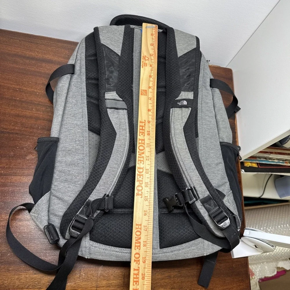 North Face Recon Flex Vent Padded Backpack Gray Black One Size Commuter Hike